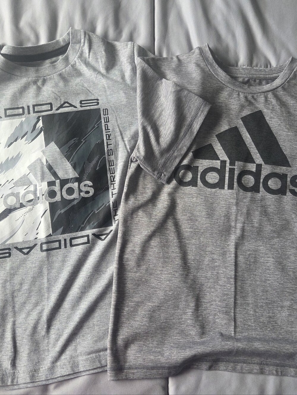 2-Adidas Gray Graphic Tee Sz 8 - Logo Front